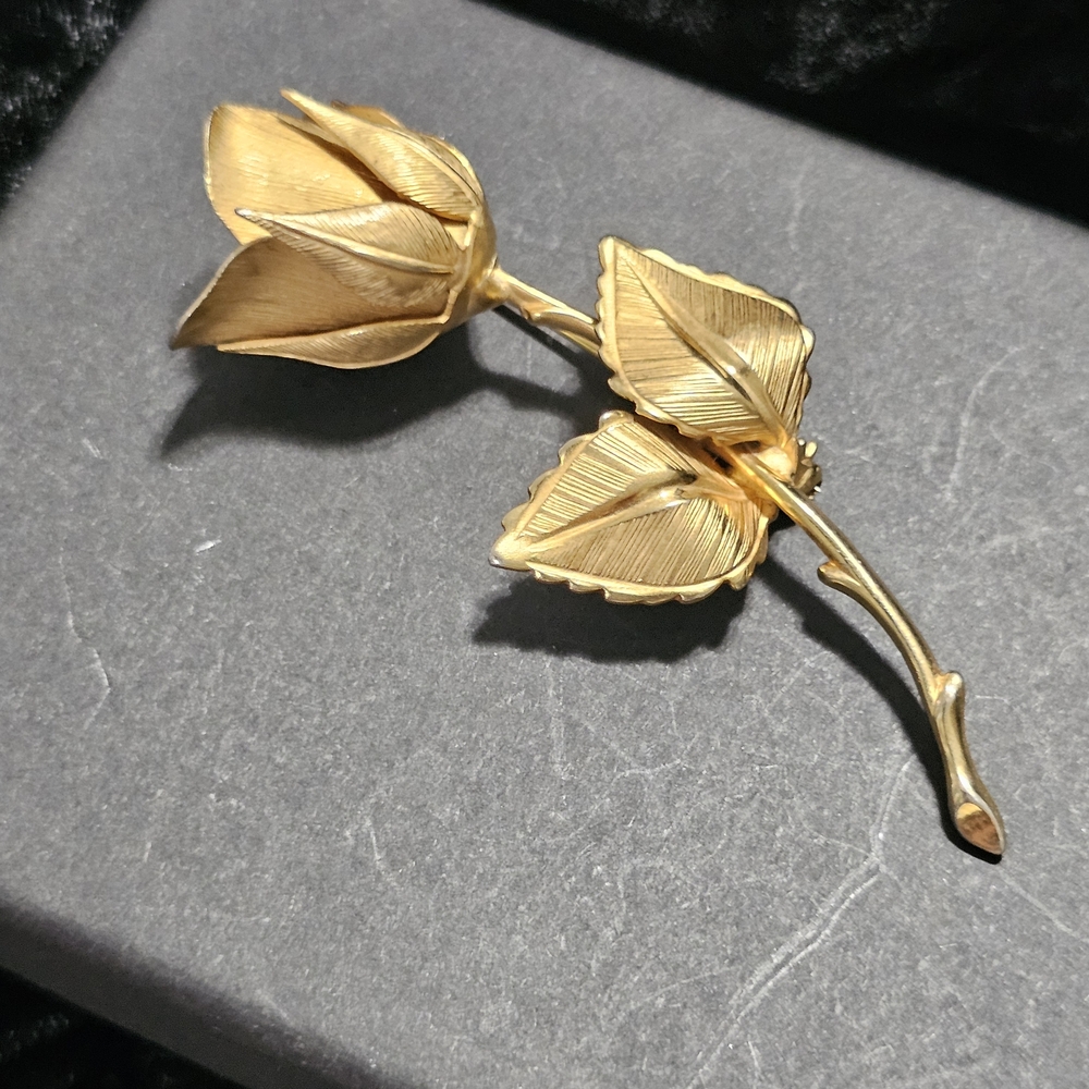 Vintage Brooch Giovanni Gold Toned Rose and Vintage D'OR 12 K